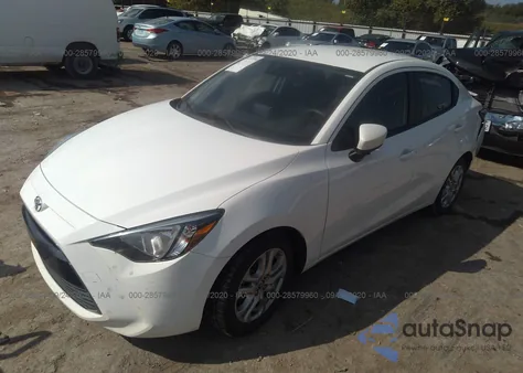 2017 Toyota Yaris Ia из США, поврежденный, VIN 3MYDLBYVXHY157008